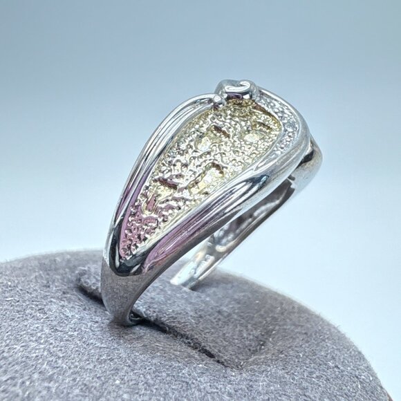VTG Solid Sterling Silver 925 Two Tone Textured Tapered Band Ring Size 9.25 - Picture 2 of 9